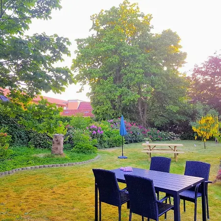 Tango Garden Holiday Homes * 比隆